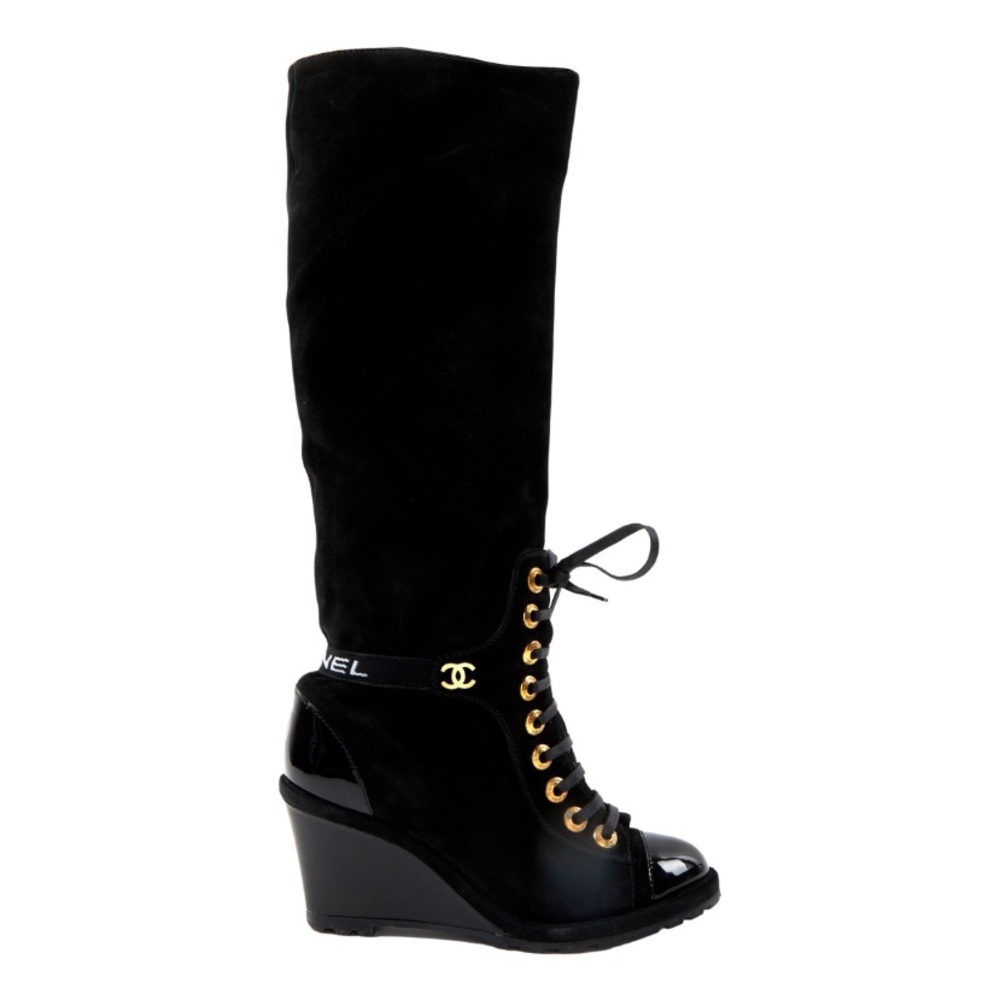 SPECTACULAR❤️ Chanel Letters Suede Wedge Logo Boots